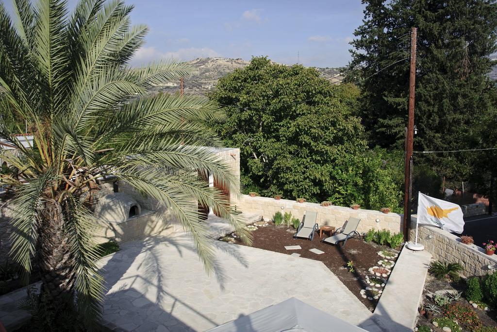 Palm Tree Oriental House And Homestay Polis Eksteriør billede